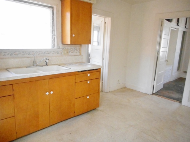 6823 Hollenbeck StreetHuntington Park, CA, 90255Los Angeles County