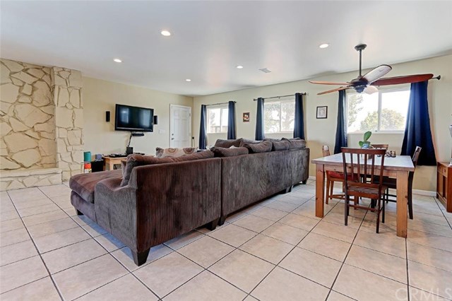 15611 Prairie Avenue, Lawndale, CA 90260