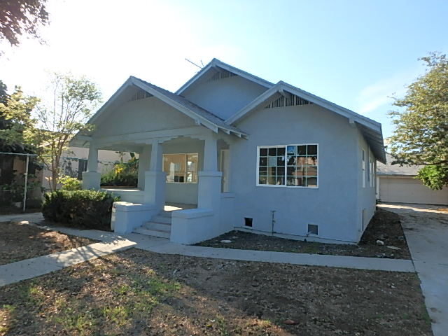 11107 & 11107 1/2 Virginia AveLynwood, CA, 90262Los Angeles County