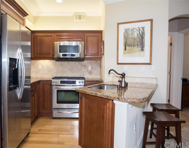 901 Deep Valley Drive, Rolling Hills Estates, CA 90274