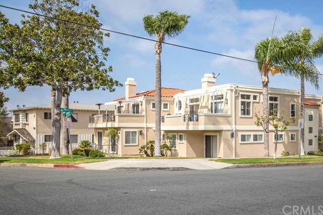 2120 Clark Ln