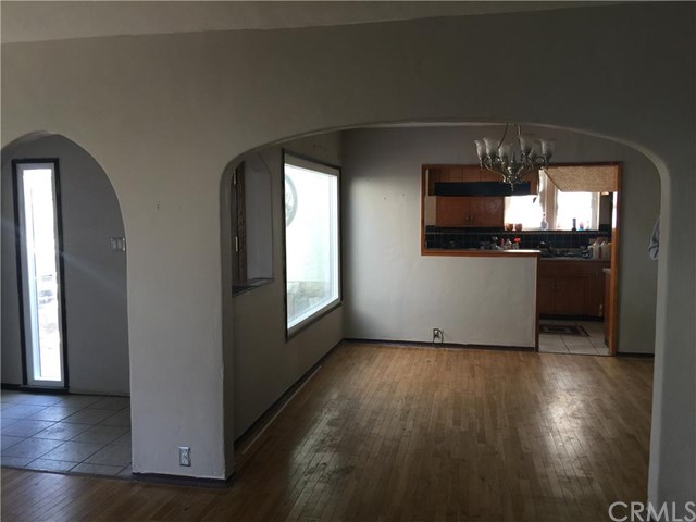 8701 South 7th Avenue, Inglewood, CA 90305