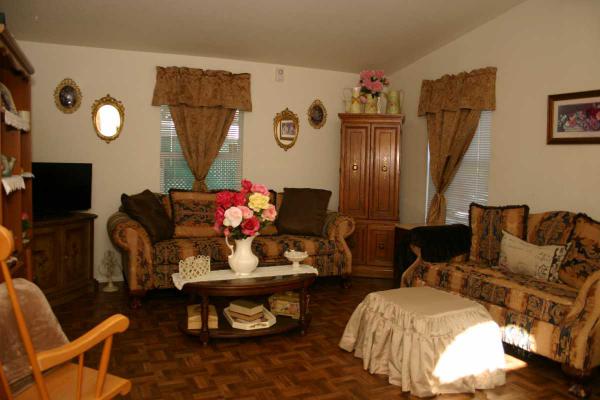 Knolls Manor 24200 Walnut St #28Torrance, CA 90501