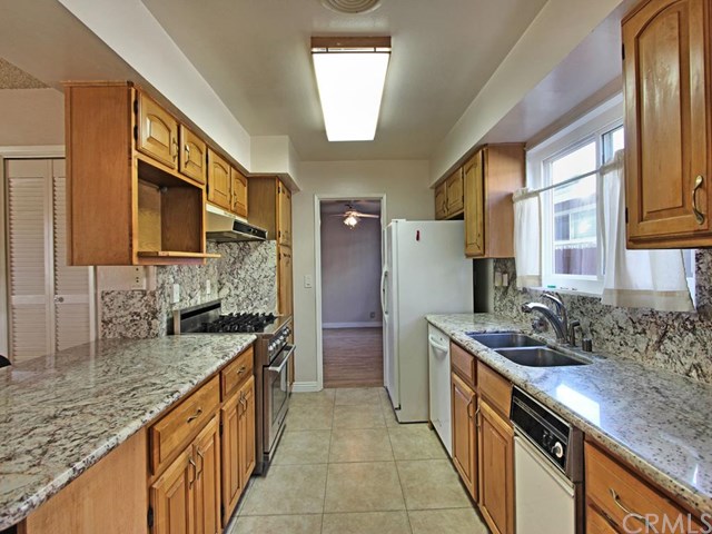 10471 Christopher Street, Cypress, CA 90630