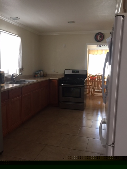 Lincoln Center MHP 9080 Bloomfield Ave #62Cypress, CA 90630