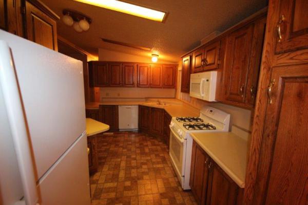 Lincoln Center MHP 9080 Bloomfield, #85Cypress, CA 90630