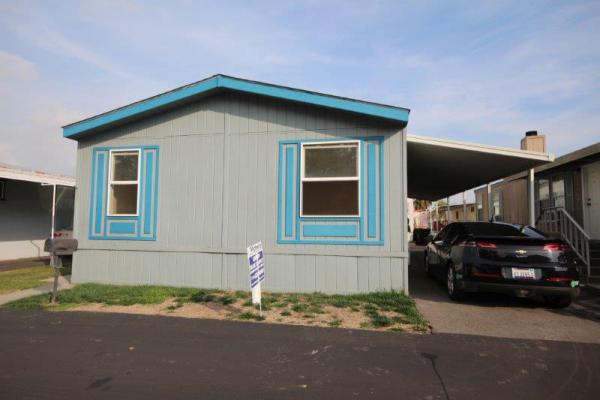Lincoln Center MHP 9080 Bloomfield, #32Cypress, CA 90630