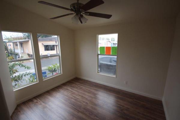 Lincoln Center MHP 9080 Bloomfield, #251Cypress, CA 90630