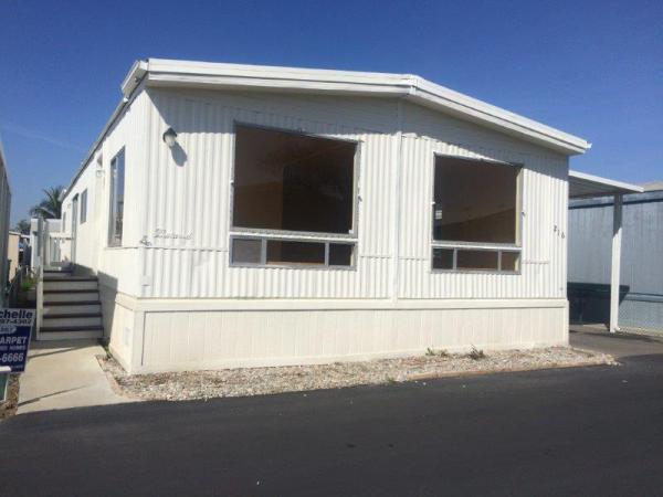 Lincoln Center MHP 9080 Bloomfield, #216Cypress, CA 90630