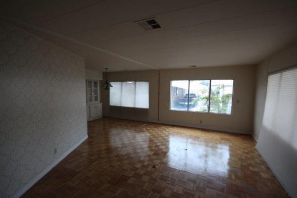 Lincoln Center MHP 9080 Bloomfield, 300Cypress, CA 90630
