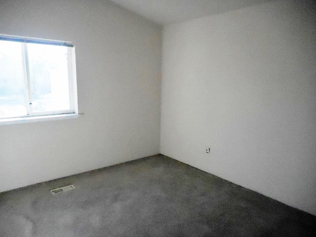 9921 Flora Vista St #14Bellflower, CA, 90706Los Angeles County