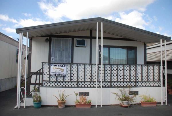 Robins Mobile Home Park 17820 lakewood blvd sp 19Bellflower, CA 90706