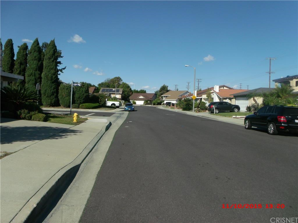 5261 Meadow Wood Avenue, Lakewood, CA 90712