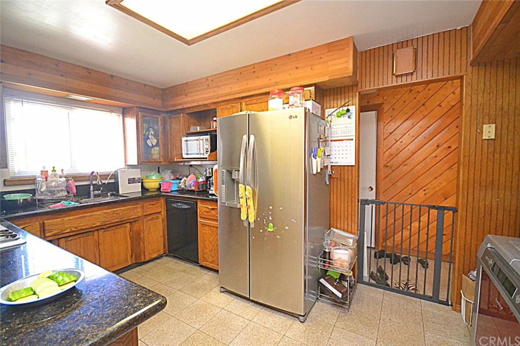 20313 Wardham Avenue, Lakewood, United States 90715