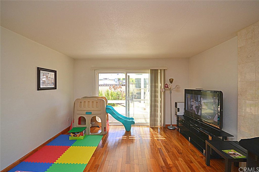 20313 Wardham Avenue, Lakewood, United States 90715