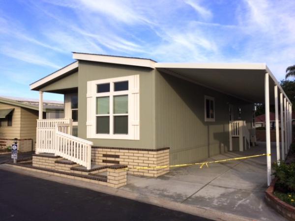 Lincoln Center MHP 9080 Bloomfield St, Corner SpotCypress, CA 90720
