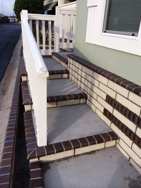 Lincoln Center MHP 9080 Bloomfield St, Corner SpotCypress, CA 90720
