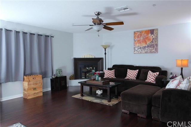 4445 Farquhar Avenue, Los Alamitos, CA 90720