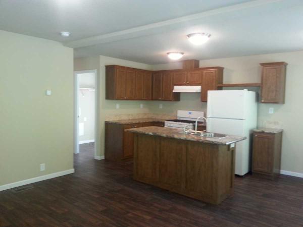Americana Mobile Home Park 16600 Downey Ave #38Paramount, CA 90723