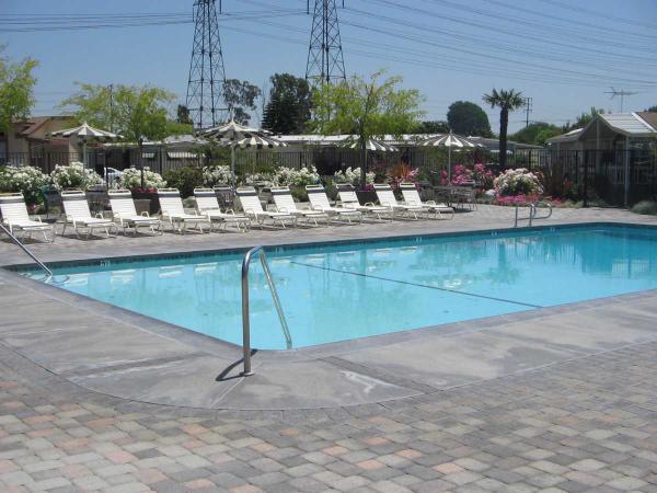 Californian Mobile Home Estates 7101 E. Rosecrans Ave, Space #158Paramount, CA 90723