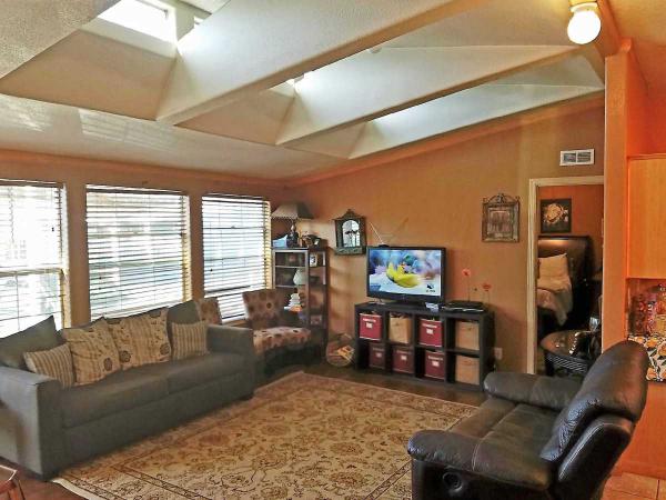 Californian Mobile Home Estates 7101 E. Rosecrans Ave, Space #56Paramount, CA 90723