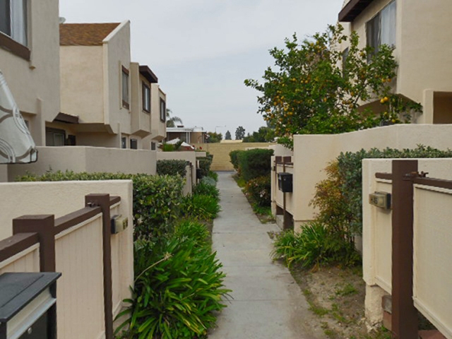 16710 Orange Ave #G37Paramount, CA, 90723Los Angeles County