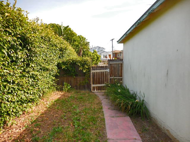851 West 28th StreetSan Pedro, CA, 90731Los Angeles County