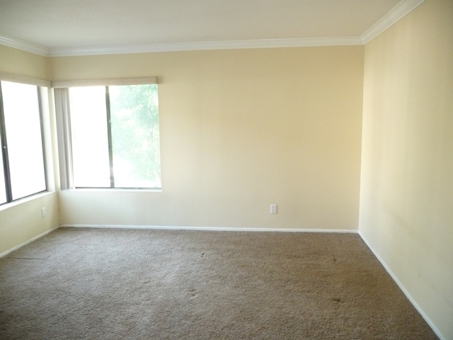 2516 E Willow StreeSignal Hill, CA, 90755Los Angeles County