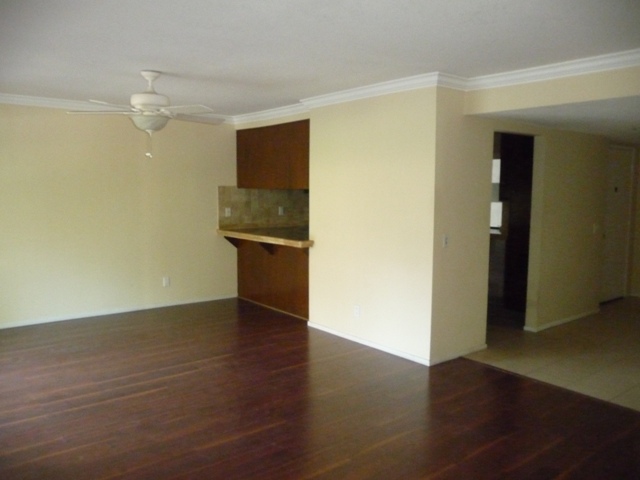2516 E Willow StreeSignal Hill, CA, 90755Los Angeles County