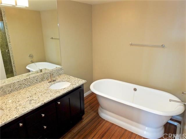 525 East Seaside Way, Long Beach, CA 90802