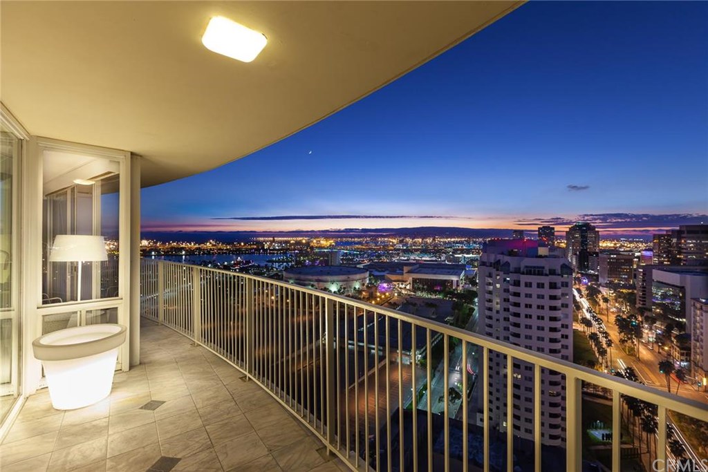 700 East Ocean Boulevard, Long Beach, CA 90802