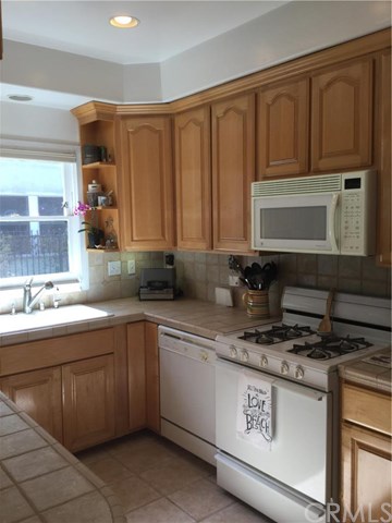35 Cherry Avenue, Long Beach, CA 90802