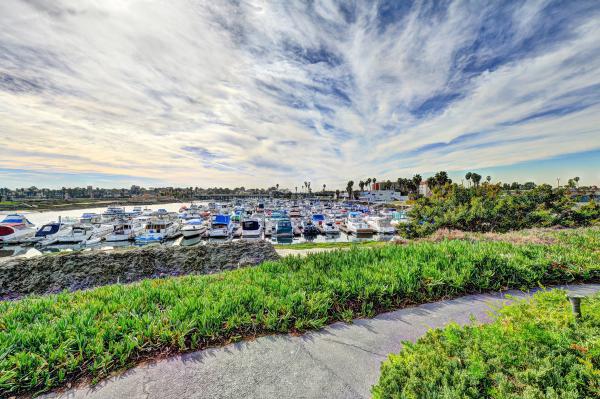 Belmont Shores6260 GOLDEN SANDSLong Beach, CA 90803