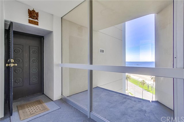 2999 E Ocean Blvd, Long Beach, United States 90803