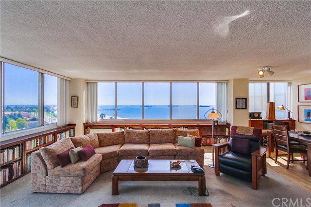 2999 E Ocean Blvd, Long Beach, United States 90803