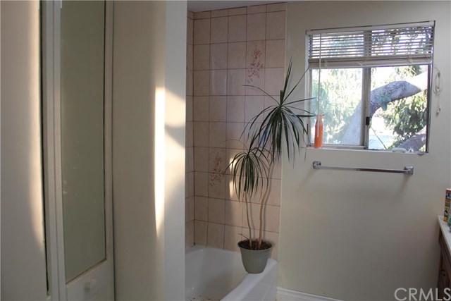 2682De Forest Ave, Long Beach, United States 90806