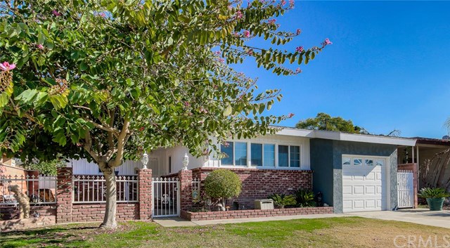 3264 Senasac Avenue, Long Beach, CA 90808