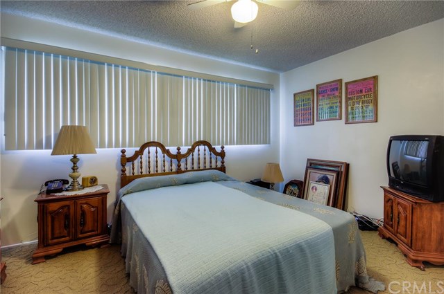 3264 Senasac Avenue, Long Beach, CA 90808