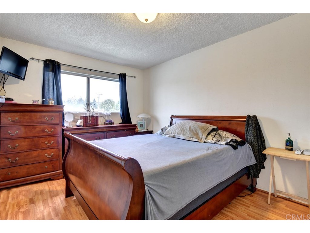 3245 Santa Fe Avenue, Long Beach, CA 90810