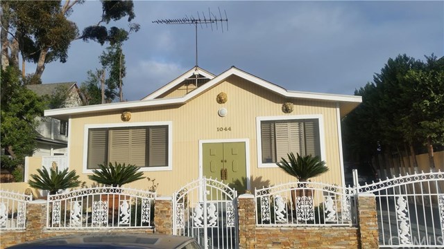 1044 Chestnut Avenue, Long Beach, CA 90813