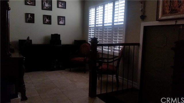 1044 Chestnut Avenue, Long Beach, CA 90813