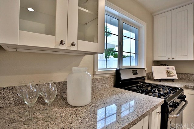 2022Stevely Ave, Long Beach, United States 90815