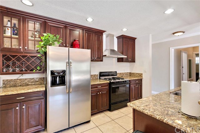 5724 East Walton Street, Long Beach, CA 90815