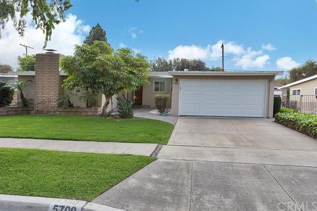 5700 East Walton Street, Long Beach, CA 90815