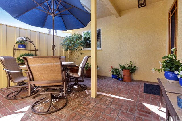 2825 Iroquois Avenue, Long Beach, CA 90815