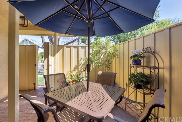 2825 Iroquois Avenue, Long Beach, CA 90815