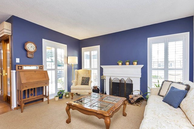 2825 Iroquois Avenue, Long Beach, CA 90815