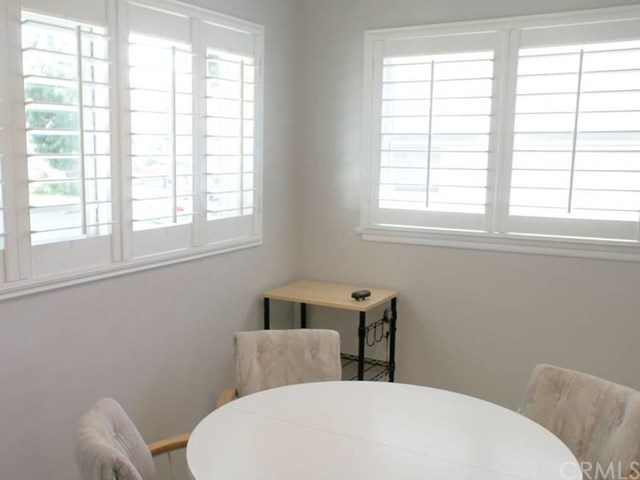2729 Hackett Avenue, Long Beach, CA 90815