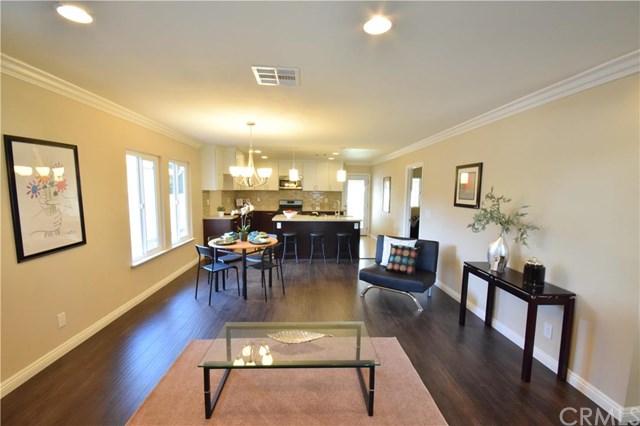 2233 N Bellflower Blvd, Long Beach, United States 90815