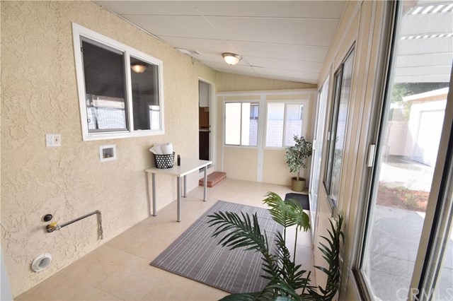2233 N Bellflower Blvd, Long Beach, United States 90815